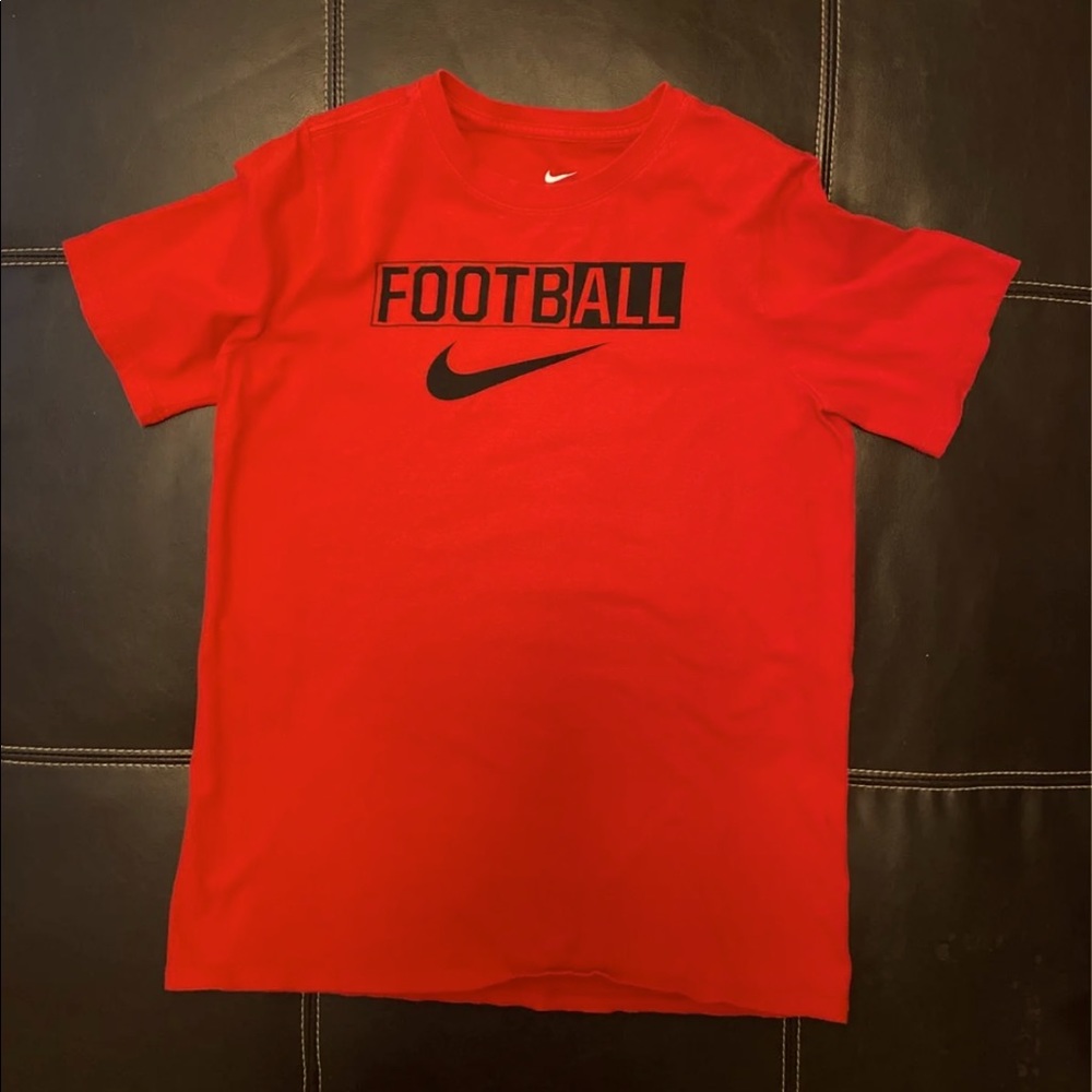 Boys Nike T-shirt